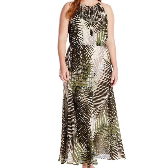 Sangria Woman Dresses & Skirts - Sangria Sleeveless Keyhole Floral Print Maxi Dress